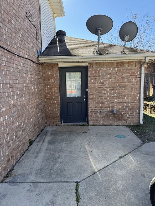 Building Photo - 7802 Downe Dr