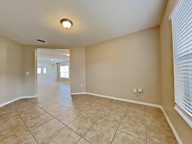 Building Photo - 4544 Barbados Loop