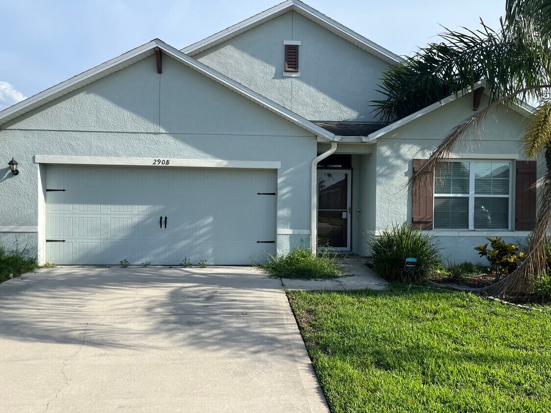 Foto principal - 2908 Gibraltar Blvd