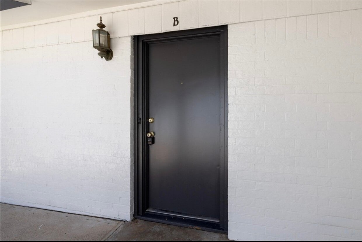 Front door - 1202 Wales Dr