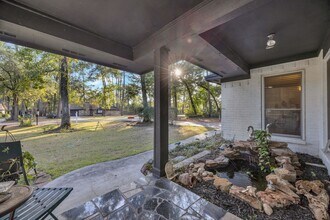 Building Photo - 127 Sagewood Dr