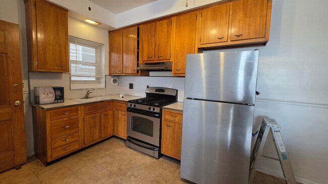 Foto del edificio - 139 Poplar St