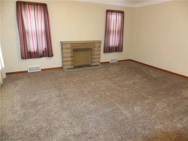 Building Photo - 4906 Grantwood Dr
