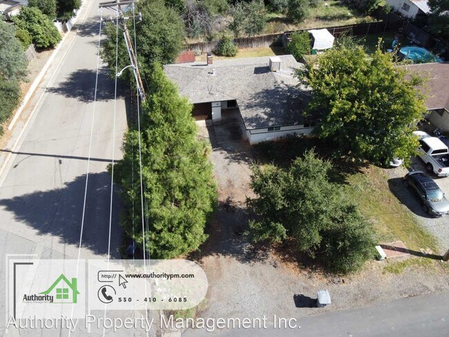 Foto del edificio - 3 br, 1 bath House - 3581 Echo Rd