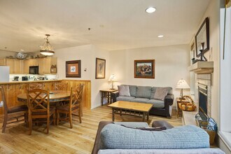 Building Photo - 2755 Waterstone Ln