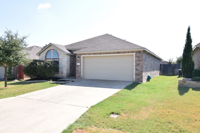 Building Photo - 6005 Fair Hill Dr