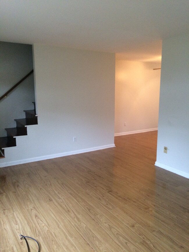 Foto del edificio - 1317 Kenilwood Way