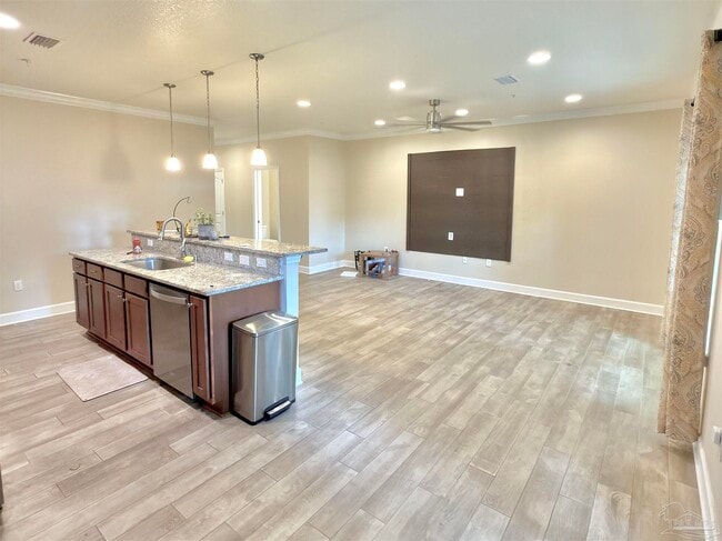 Foto del edificio - 3511 Mossy Oak Villas Cir
