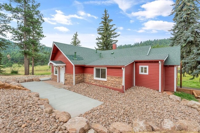 3 BEDROOM, 3 BATH+ BONUS ROOMS ON RANCH IN... - 3 BEDROOM, 3 BATH+ BONUS ROOMS ON RANCH IN... House