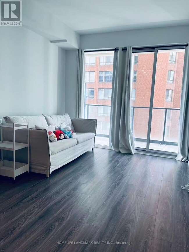 Building Photo - 20 Edward St