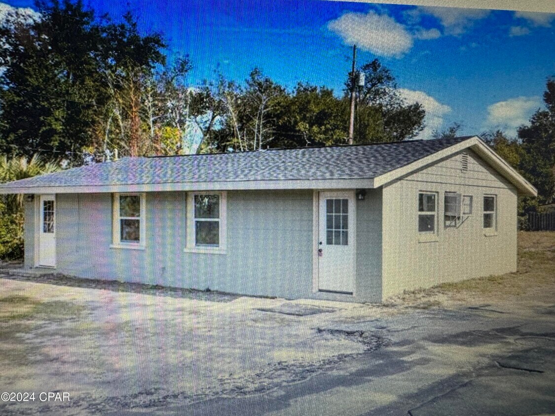 Primary Photo - 6231 E Hwy 98