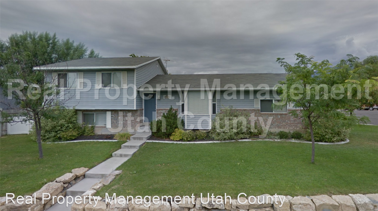 4 br, 2 bath House 1654 W Springwater Dr. House Rental in Vineyard