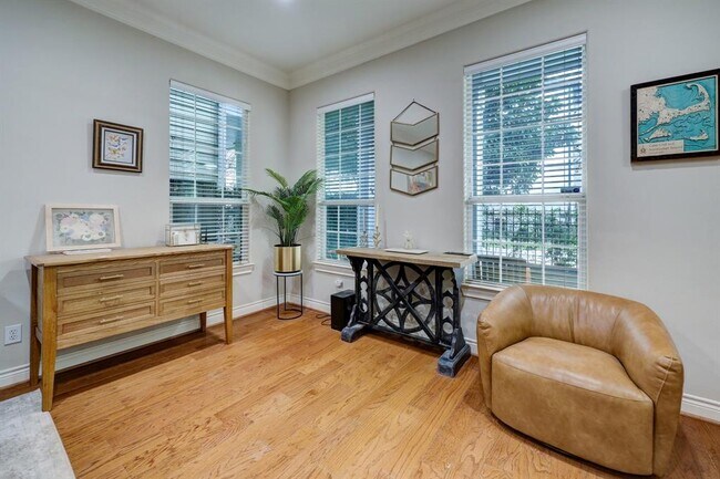 Foto del edificio - 5816 Kiam St