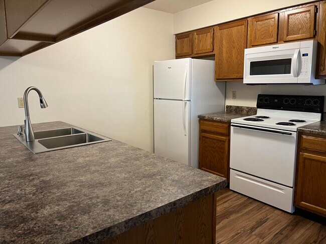 Foto del edificio - 5515 Tall Pines Pky