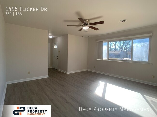Building Photo - 3 Bedroom House