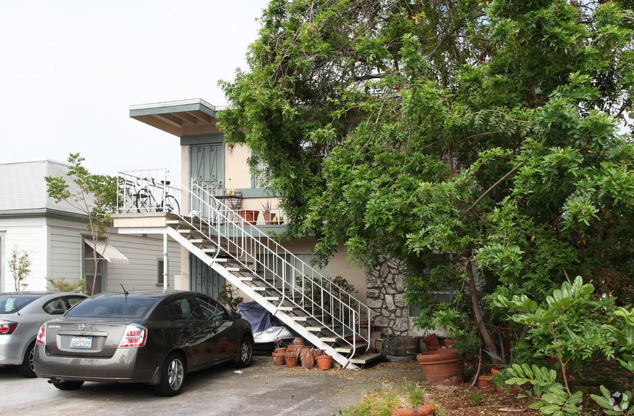 Building Photo - 3776 3rd Ave