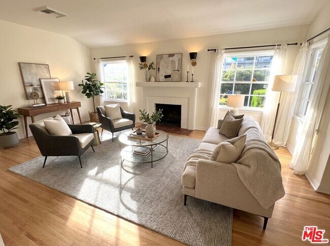 Foto del edificio - 958 N Vista St