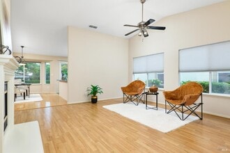 Building Photo - 512 Twin Pines Dr