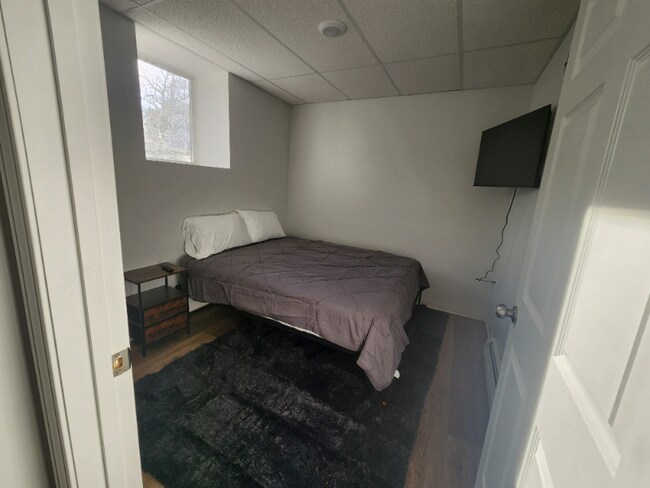 Foto del edificio - 151 S Main St