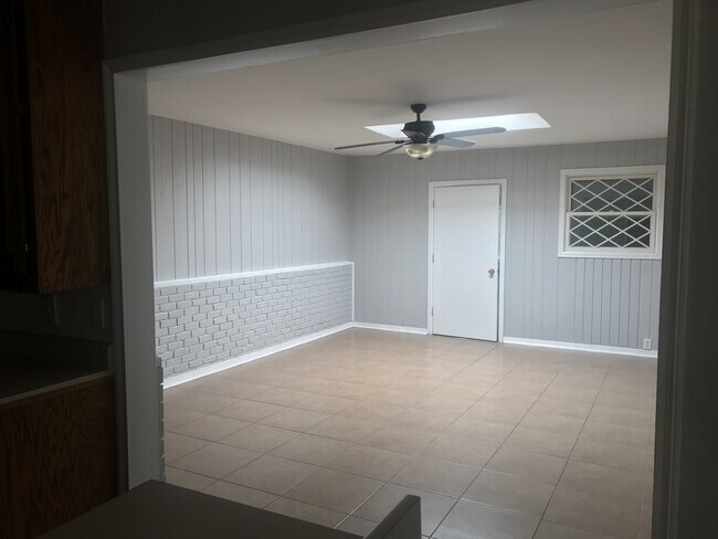 Foto del edificio - 5521 Pinto Ln
