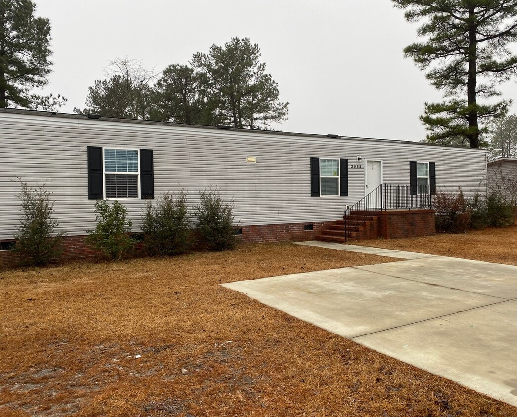 2952 Spanish Oak Dr, Florence, SC 29506 House for Rent in Florence