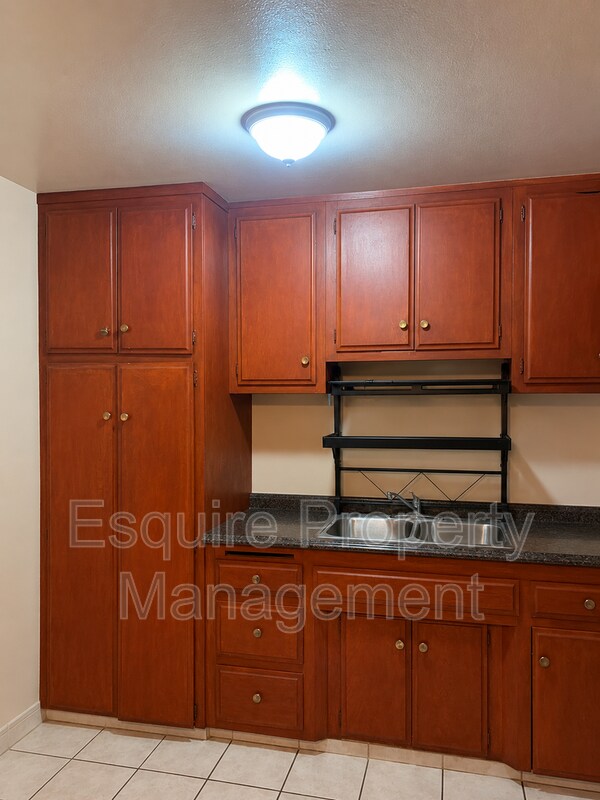 Foto del edificio - 231 Chester Way