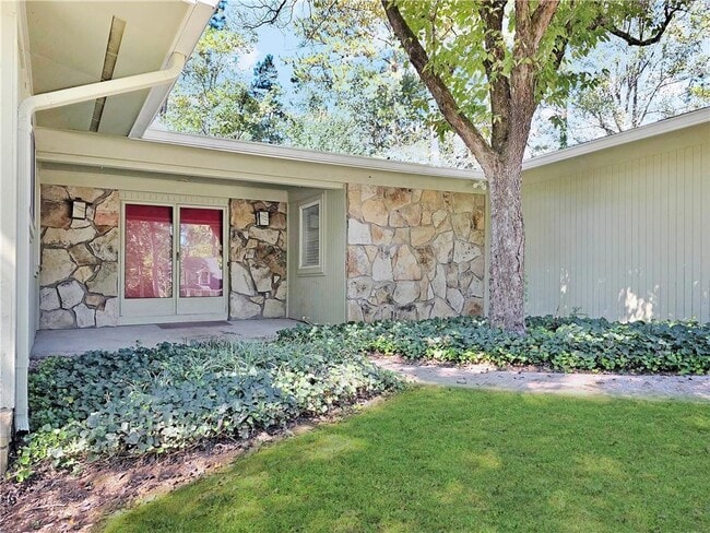 Building Photo - 1273 Murdock Rd