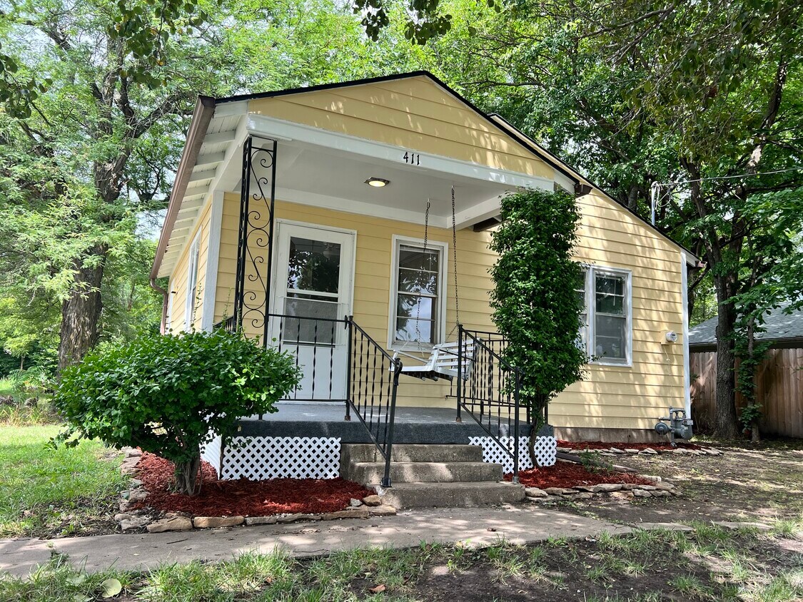 411 Dorset Dr, Emporia, KS 66801 House Rental in Emporia, KS
