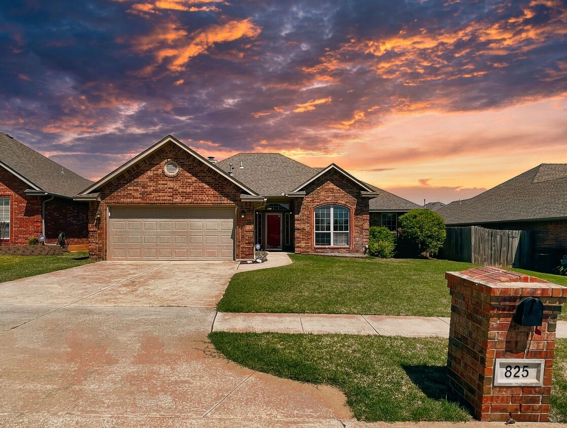 Foto principal - 825 SW 39th St