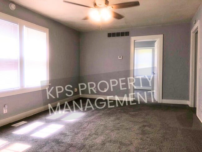 Foto del edificio - 833 S Green St