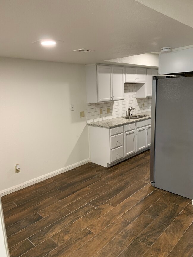 Building Photo - 600 NW 4th St