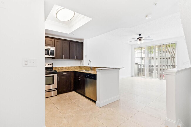 Foto del edificio - 20889 St Andrews Blvd