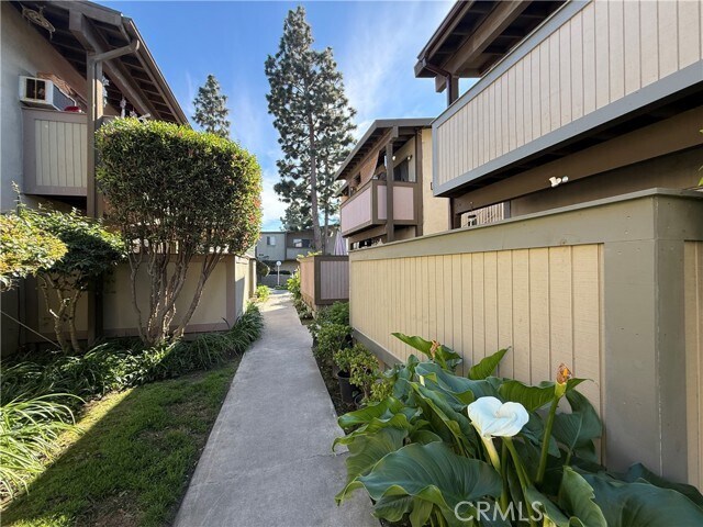 Foto del edificio - 806 Coriander Dr