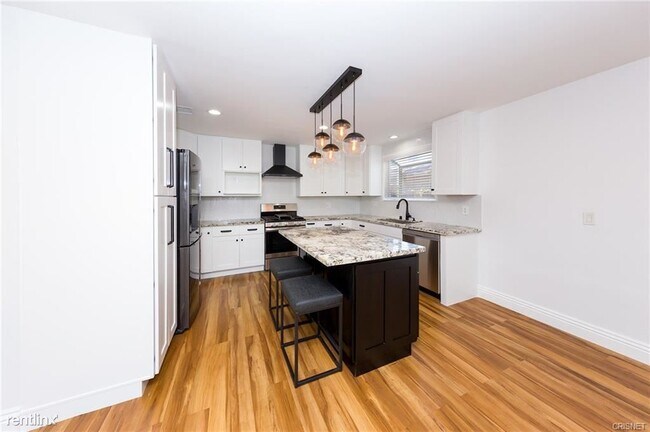 Building Photo - 3 br, 2 bath House - 6533 Lederer Ave