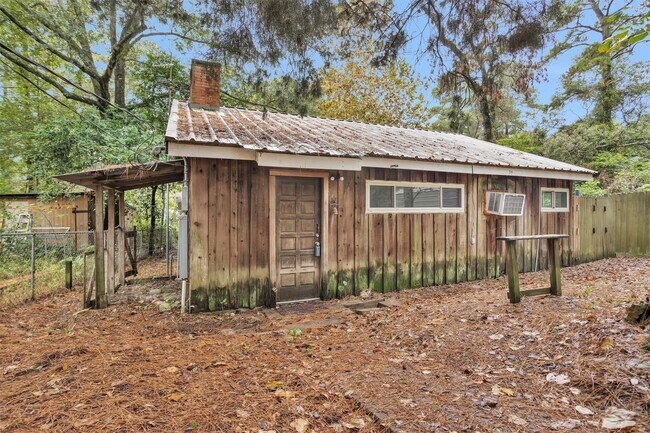 Foto del edificio - 5934 Beech Dr