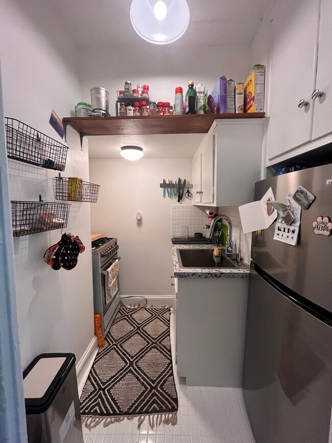 Kitchen - 74 John St