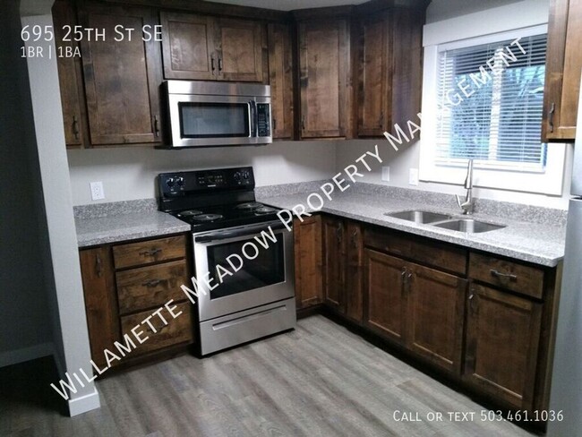 Building Photo - Convenient & Updated 1 Bedroom Apt with Wa...