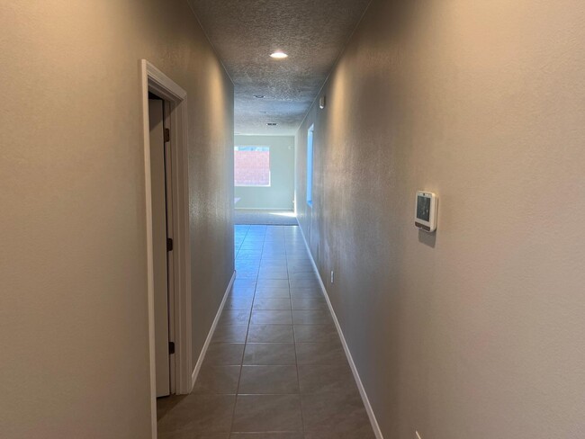 Foto del edificio - 4862 Sandia Peak Rd NE