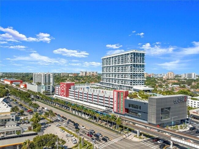 Building Photo - 2800 SW 27th St