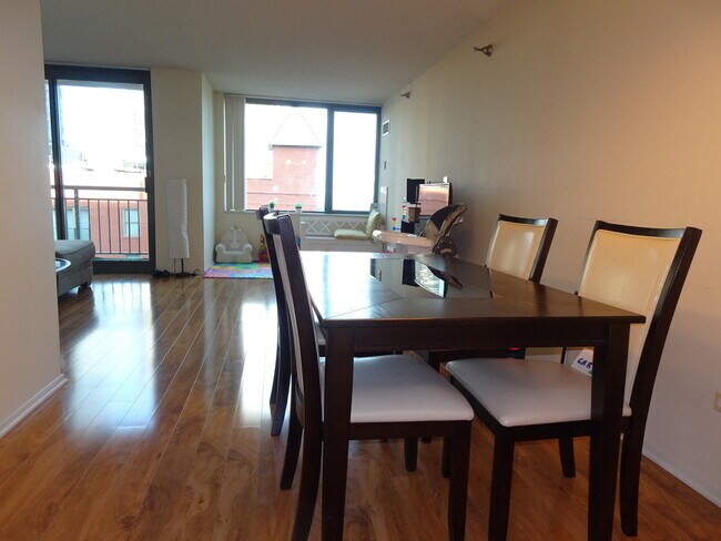 Foto del edificio - 480 N McClurg Ct