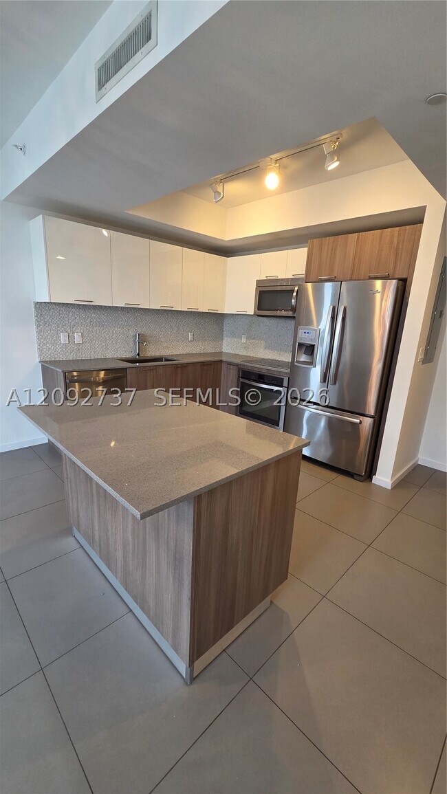 Foto del edificio - 5300 NW 85th Ave
