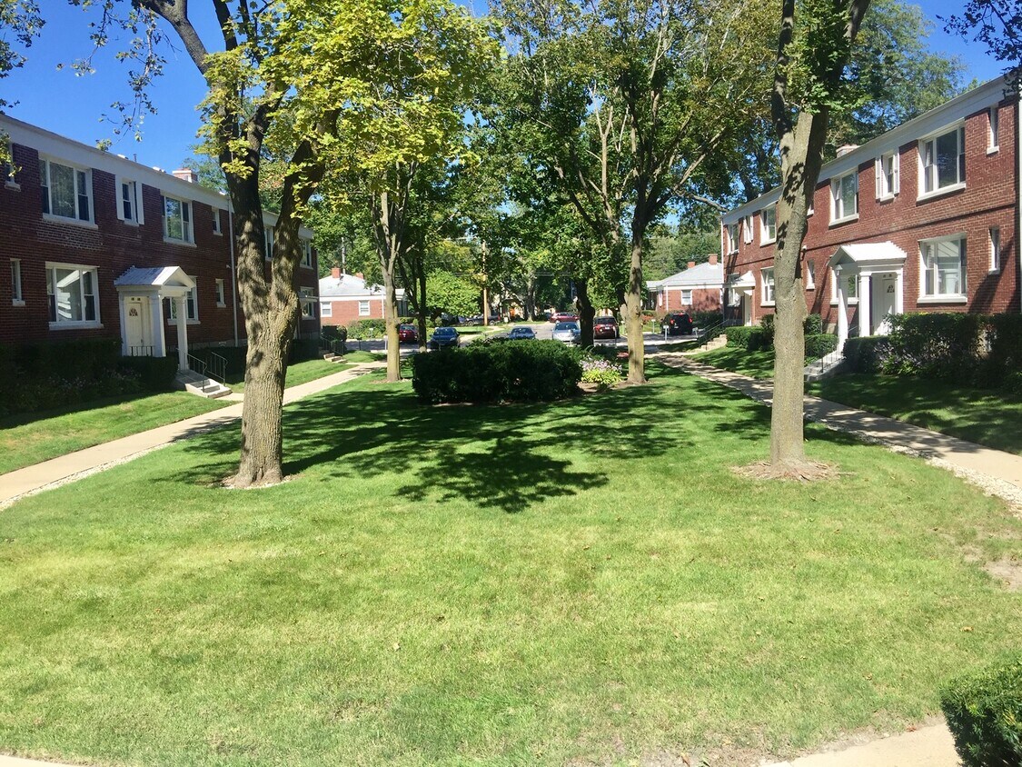 Primary Photo - 1143-1193 Deerfield Rd