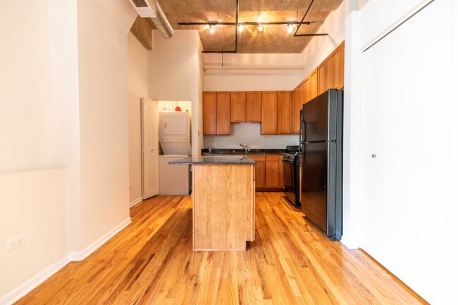 Foto del edificio - 758 N Larrabee St