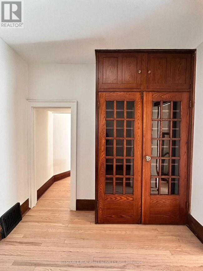 Building Photo - 32 Alhambra Ave