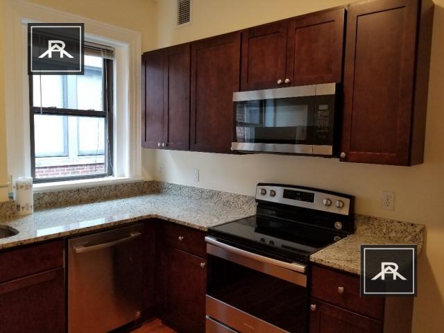 Foto del edificio - 2 bedroom in Brookline MA 02446