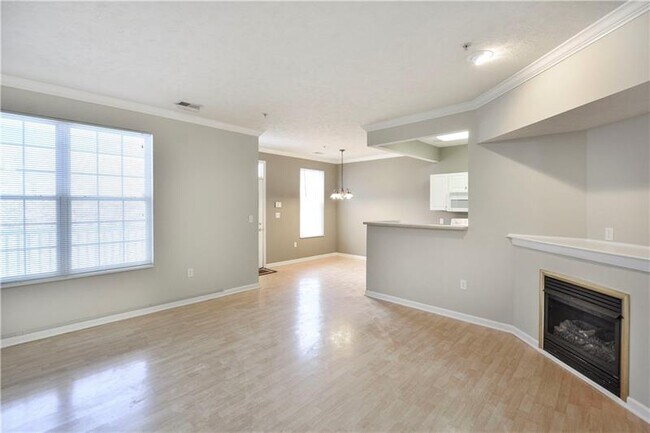 Building Photo - 606 Sonie Dr