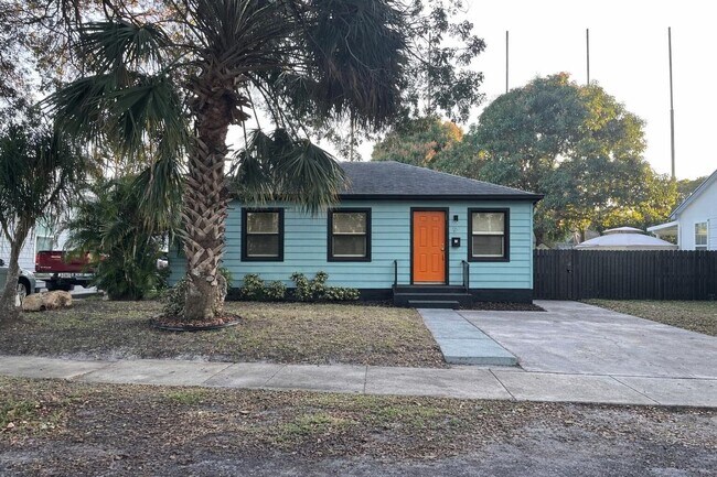 Foto del edificio - 824 Winters St