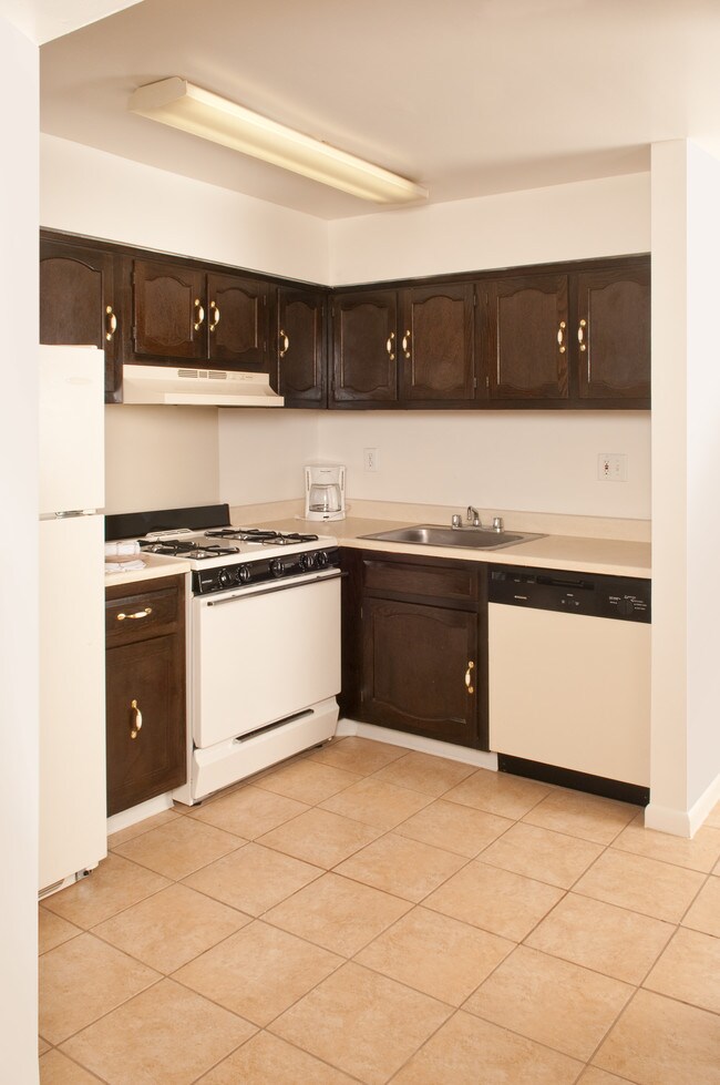 Chadwick Village Apartments Rentals Lindenwold, NJ