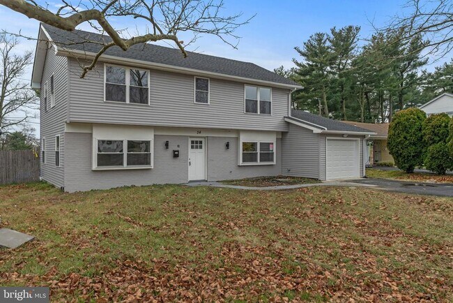 Foto del edificio - 34 Hinsdale Ln