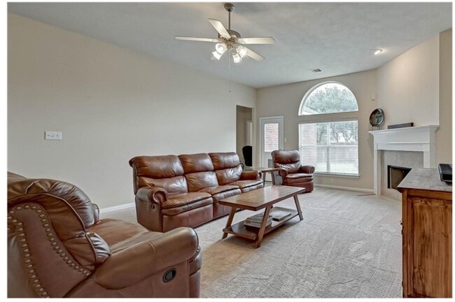 Building Photo - 2203 Winchester Lake